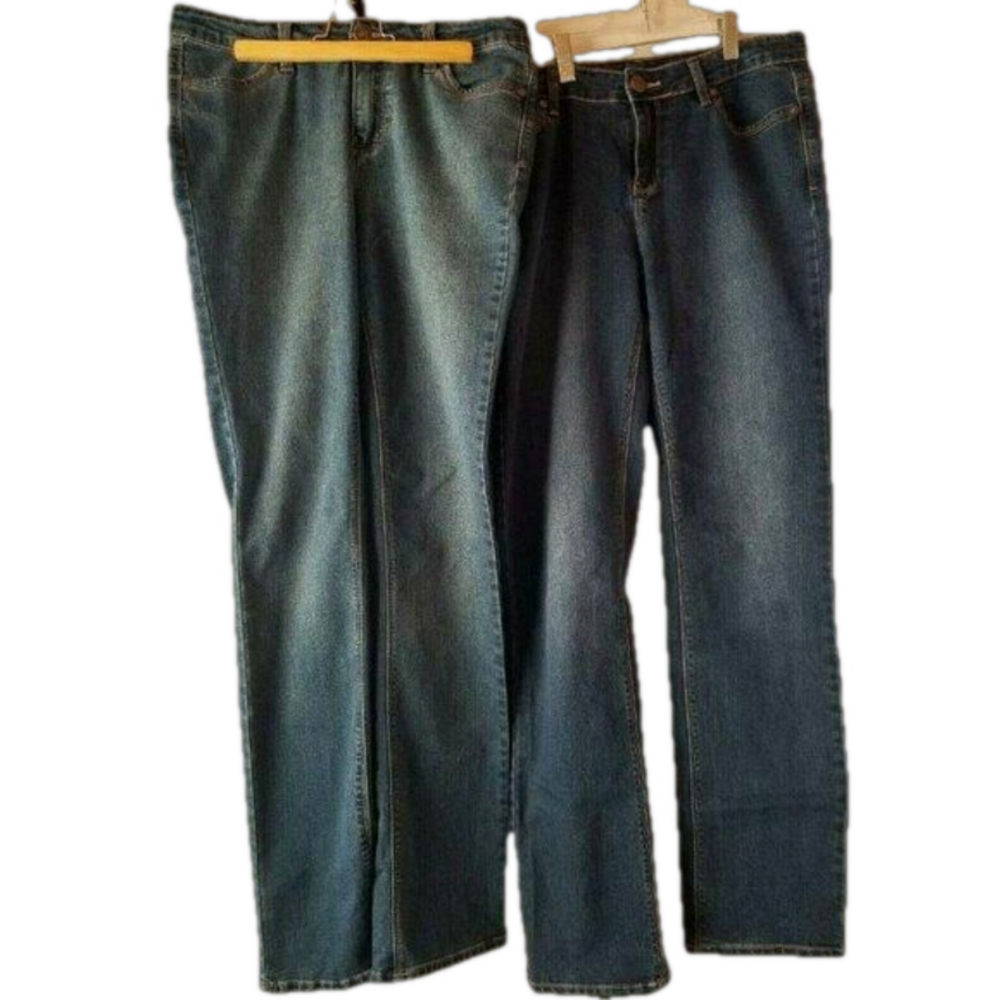 Buffalo David Bitton Womens X 2 Jeans Misha Straight Leg And Boulevard Size 6/32